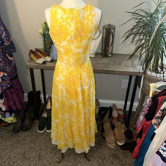 Kay Unger Evenings 100% Silk Yellow Dress EUC - Picture 6 of 8